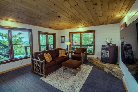 135 N Bandit Lane Blue Ridge GA 30513