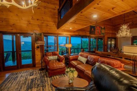135 N Bandit Lane Blue Ridge GA 30513