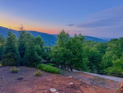 135 N Bandit Lane Blue Ridge GA 30513