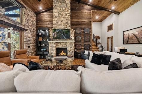184 Spence Road Blue Ridge GA 30513