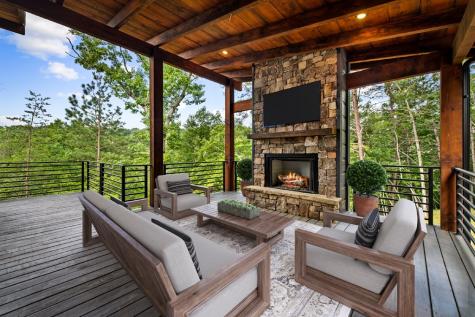65 Wolf Creek Heights Mineral Bluff GA 30559