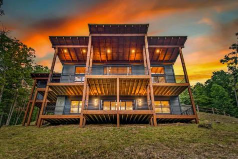 65 Wolf Creek Heights Mineral Bluff GA 30559