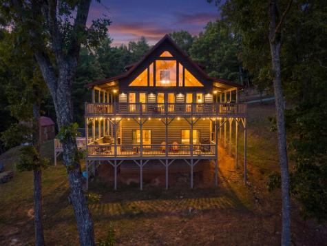 Homes with 3+ Bathrooms for Sale in Murphy, NC