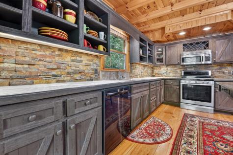 160 Adams Circle Mineral Bluff GA 30559