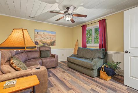 705 Laurel Ridge Drive Ellijay GA 30536