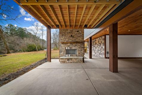494 Riverbend Manor Blue Ridge GA 30513