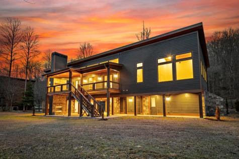 494 Riverbend Manor Blue Ridge GA 30513