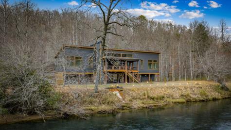 494 Riverbend Manor Blue Ridge GA 30513