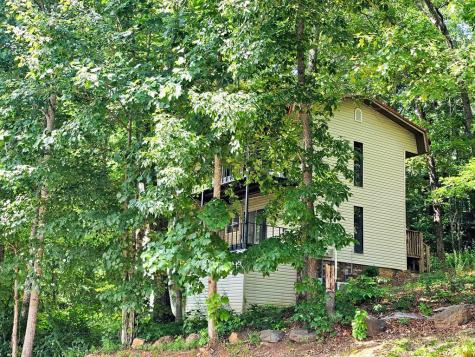128 Manor Drive Hayesville NC 28904