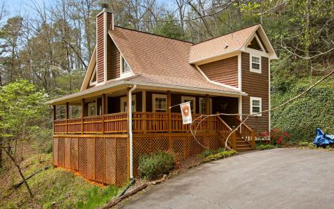 2102 Pooh Corner Hiawassee GA 30546