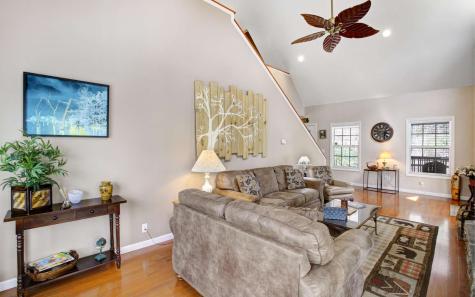 2102 Pooh Corner Hiawassee GA 30546