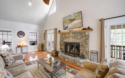 2102 Pooh Corner Hiawassee GA 30546