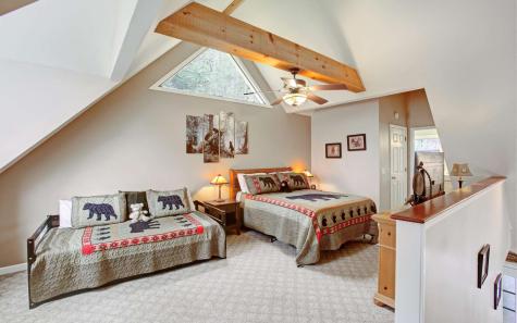 2102 Pooh Corner Hiawassee GA 30546