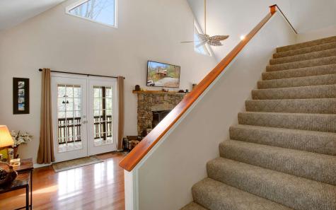 2102 Pooh Corner Hiawassee GA 30546