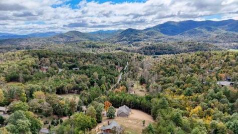 579 Ray Drive Young Harris GA 30582