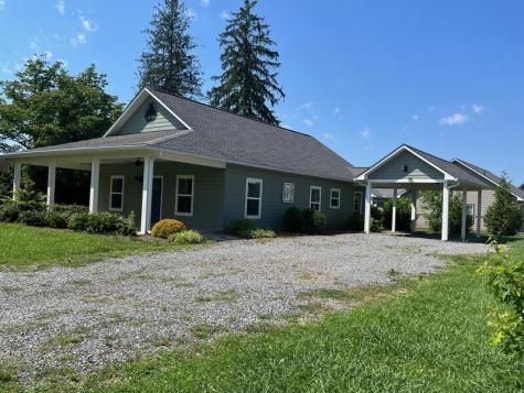 28 Arlington Street Hayesville NC 28904