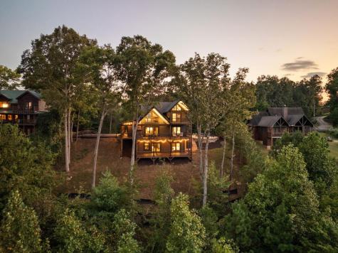 13 Hope Drive Blue Ridge GA 30513