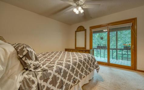 4601 Hiawassee River Estates Hiawassee GA 30546