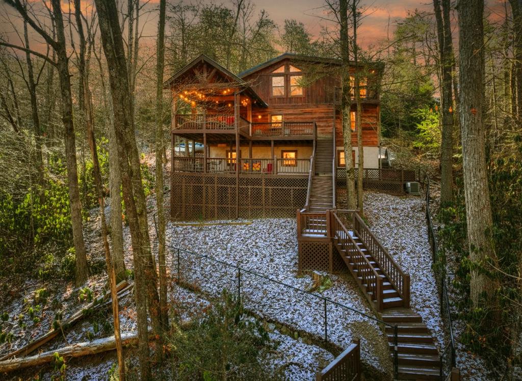 134 Hemlock Circle Blue Ridge GA 30513