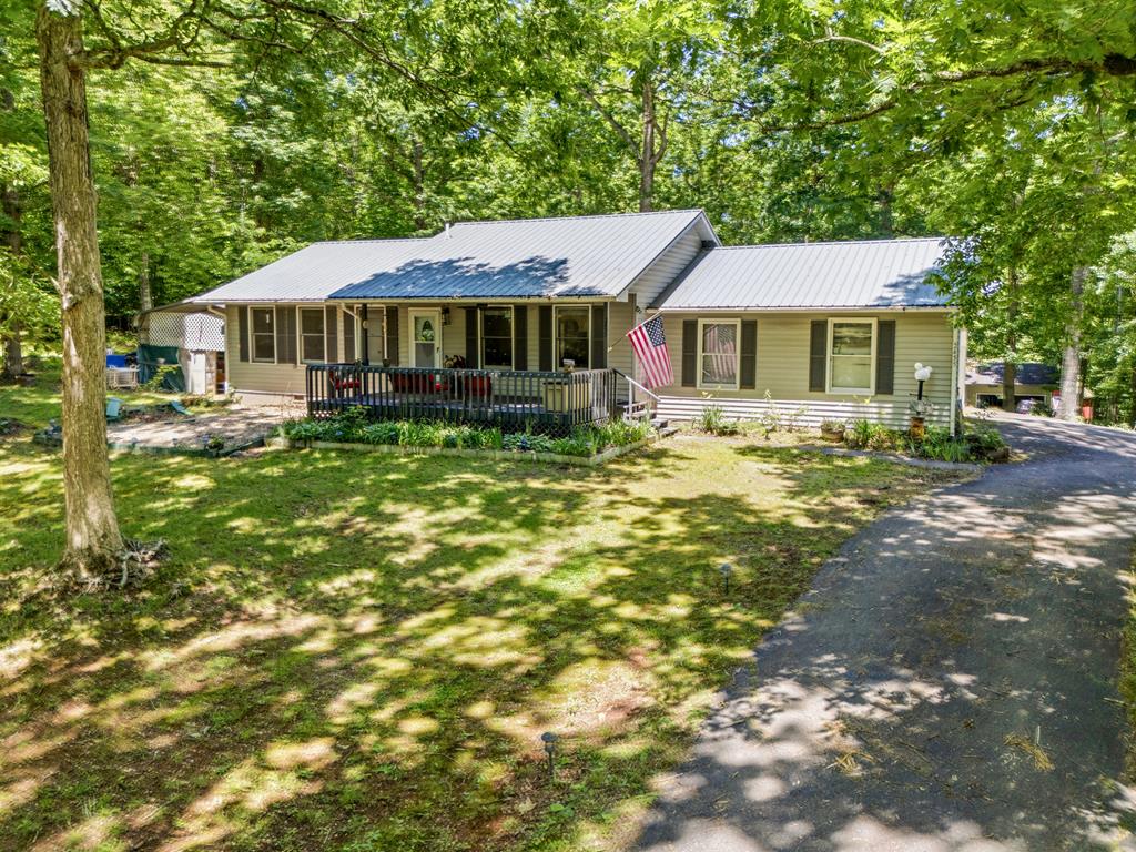 2455 Oak Knoll Drive Hiawassee GA 30546