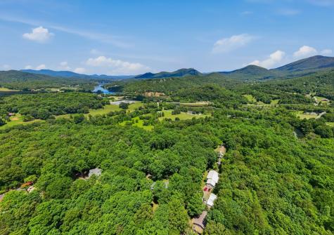 2455 Oak Knoll Drive Hiawassee GA 30546