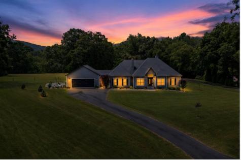1502 Smithfield Lane Young Harris GA 30582