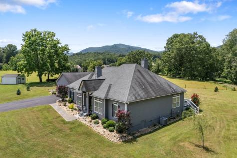 1502 Smithfield Lane Young Harris GA 30582