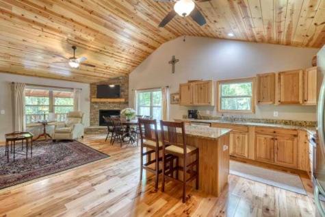40 Cottontail Trail Murphy NC 28906