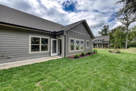98 E Brett Way Hiawassee GA 30546