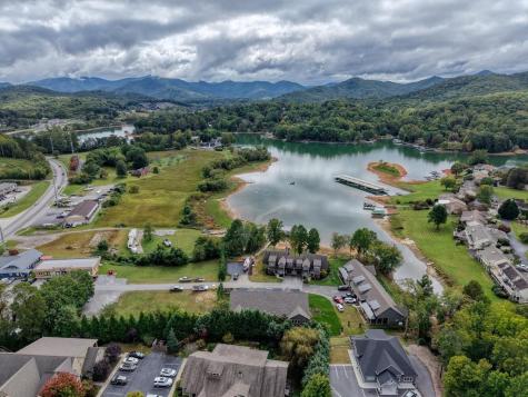 98 E Brett Way Hiawassee GA 30546