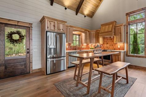 380 Utana Bluffs Trail Ellijay GA 30540