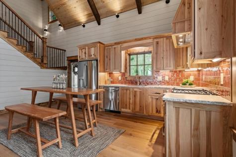 380 Utana Bluffs Trail Ellijay GA 30540