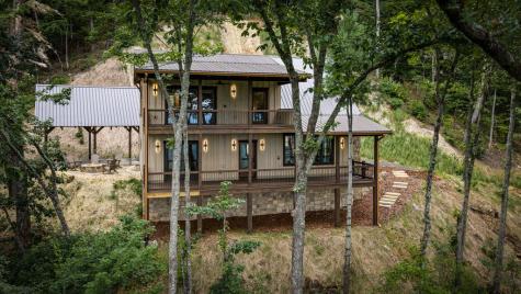 380 Utana Bluffs Trail Ellijay GA 30540