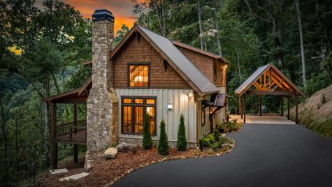 380 Utana Bluffs Trail Ellijay GA 30540