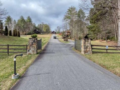 99 Old Possum Way Murphy NC 28906