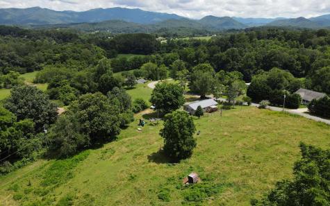 15 Coker Hill Drive Hayesville NC 28904