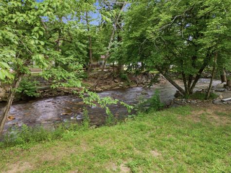 87 Laughing Waters Lane Hayesville NC 28904