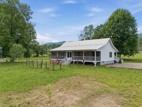 87 Laughing Waters Lane Hayesville NC 28904