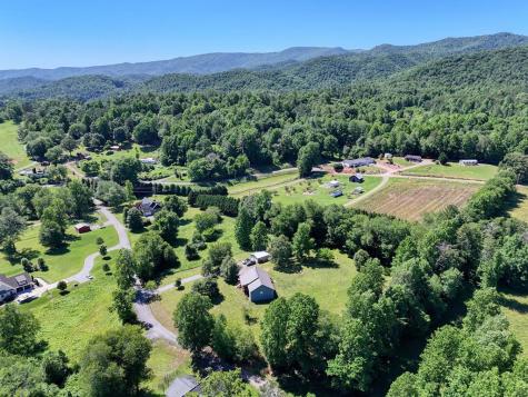 151 Creekfront Lane Hayesville NC 28904