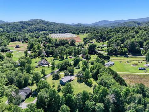 151 Creekfront Lane Hayesville NC 28904