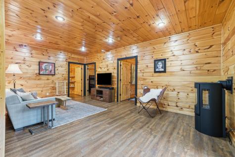 350 Kensington Drive Mineral Bluff GA 30559