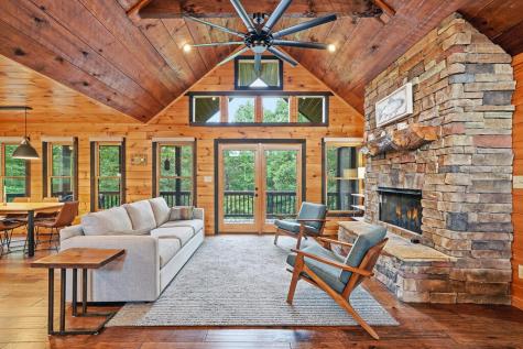 350 Kensington Drive Mineral Bluff GA 30559