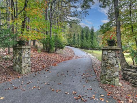 1875 Daves Road Morganton GA 30560