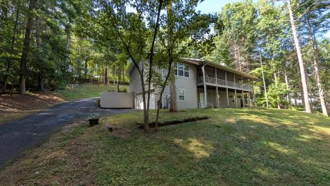 5302 Summerwood Lane Young Harris GA 30582