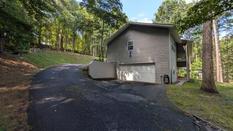 5302 Summerwood Lane Young Harris GA 30582