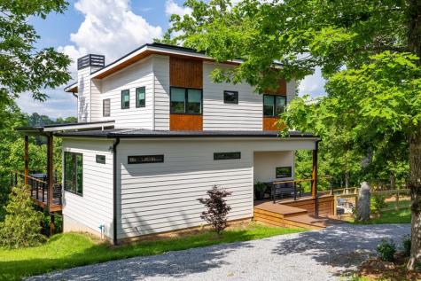210 Brannon Ridge Young Harris GA 30582