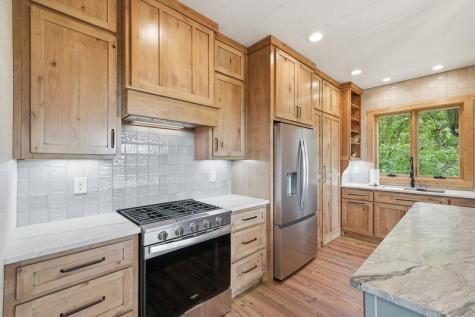 63 Granny Smith Lane Ellijay GA 30536