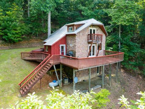 221 Wilson Lane Blairsville GA 30512