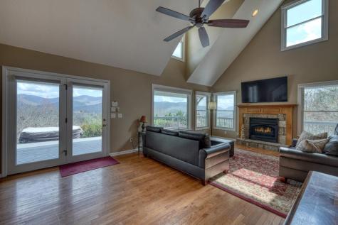3023 Bear Lane Hiawassee GA 30546
