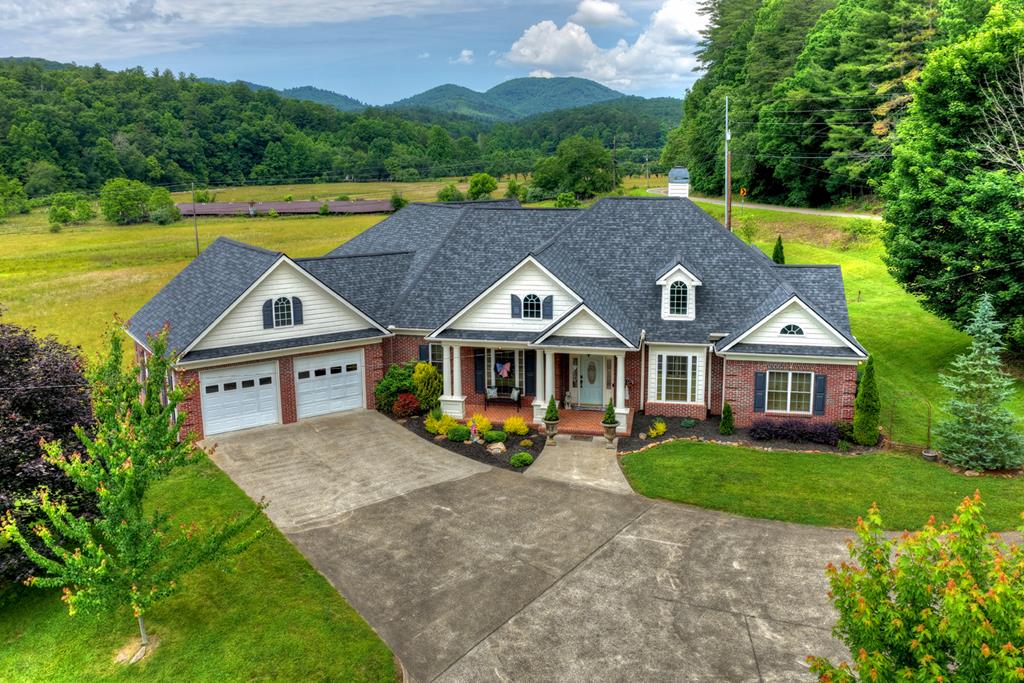 20 Dial Road Blue Ridge GA 30513
